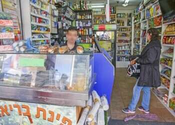 Israeli mayors rail against law limiting commerce on Shabbat