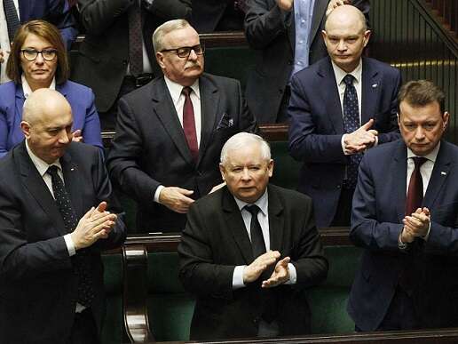 Polish lawmakers pass resolution condemning 1968 expulsion of Jews ...