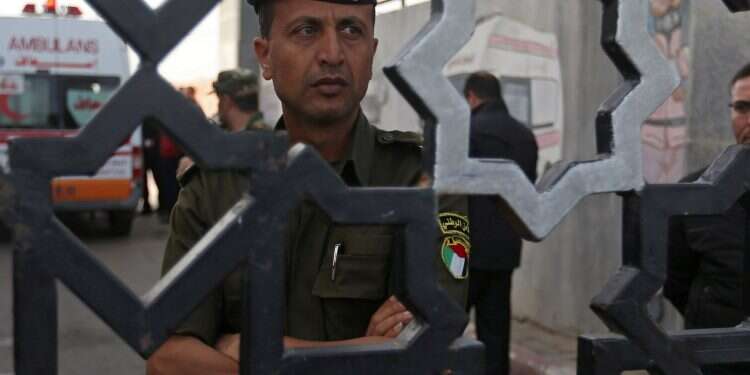 Fatah withdraws officers from Gaza-Egypt crossing