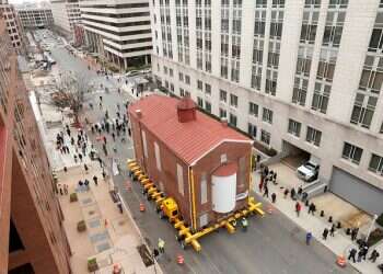 Historic Washington DC synagogue moves down the block