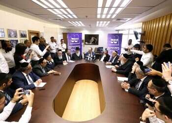 High Court orders haredi party Agudat Israel to lift ban on women