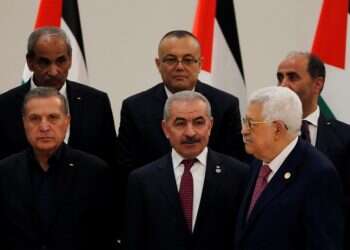 Abbas swears in new PA government amid factional tensions