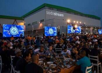 SodaStream hosts thousands for Iftar feast in southern Israeli Bedouin town