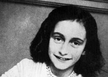 New edition of famed diary 'brings readers closer' to Anne Frank