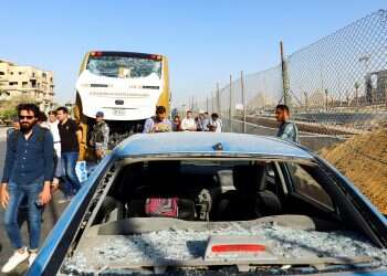 Bomb hits tourist bus near Egypt's Giza Pyramids, at least 17 wounded