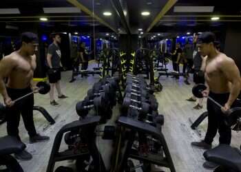 Late-night gyms boom in the Gaza Strip during Ramadan