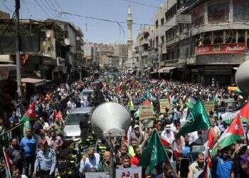 Hundreds of Islamists protest Trump peace plan in Amman