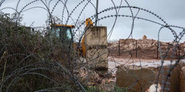 Report: Lebanon 'open to negotiations' on border with Israel
