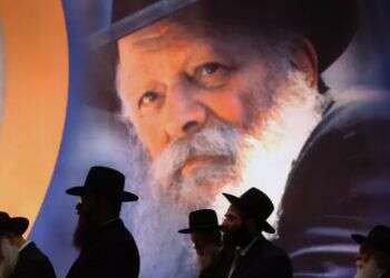 Gatherings worldwide mark 25th anniversary of Lubavitcher rebbe's passing