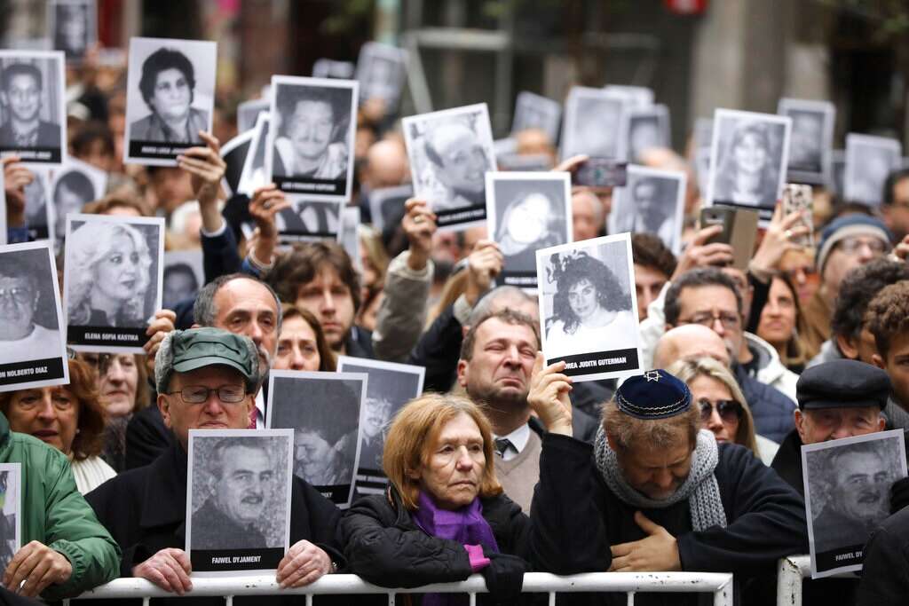 25 years after AMIA bombing, Argentine Jews split over government ...