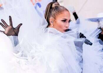 Pop diva Jennifer Lopez lands in Israel!