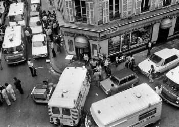 Report: Ex-French spy chief made deal with 1982 Jewish deli bombers