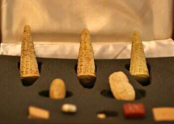 Iraq displays stolen artifacts recovered from UK, Sweden