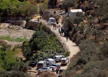 Teenage girl killed, 2 wounded in Samaria terrorist attack