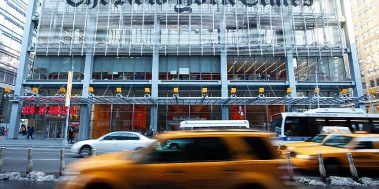 New York Times editor apologizes for anti-Semitic tweets from 2010