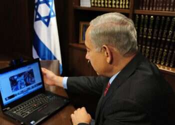 Netanyahu's Facebook chatbot briefly suspended again