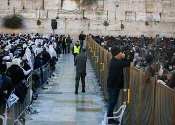 Gantz promises area for mixed-gender prayer at Western Wall