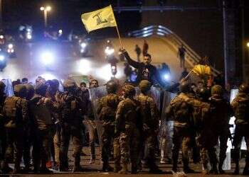 Lebanese protesters clash with Hezbollah supporters in Beirut