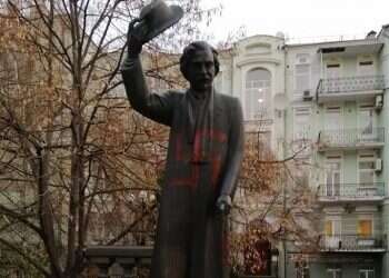 Vandals scrawl swastika on monument to Sholem Aleichem in Kiev