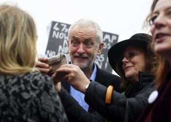 Johnson sides with UK chief rabbi in warning against Jeremy Corbyn