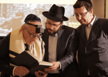 Man recognized as only Brazilian-born Holocaust survivor celebrates bar mitzvah at age 91