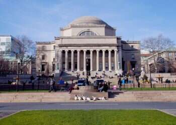 Students at Columbia University pass resolution supporting BDS movement