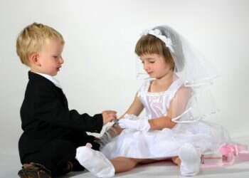 Boy's wedding proposal to girl forces rabbis to decide: 'Are they married?'