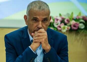 Report: Finance Minister Moshe Kahlon mulling resignation