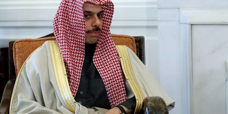 Saudi minister: Israeli passport holders cannot visit 'for now'