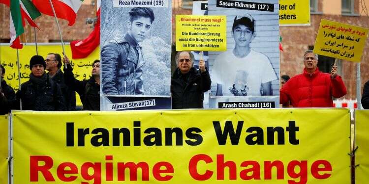 Anti-regime Iranians in Germany: Khamenei must go!
