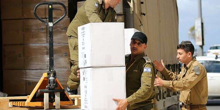 Israeli soldiers’ new frontier: Delivering food to grandma – www ...