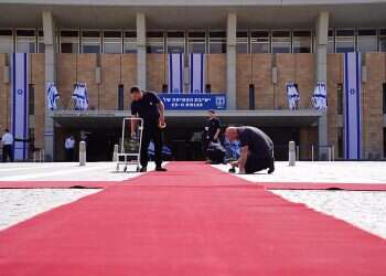 Amid coronavirus threat, new Knesset inaugurated in low-key ceremony