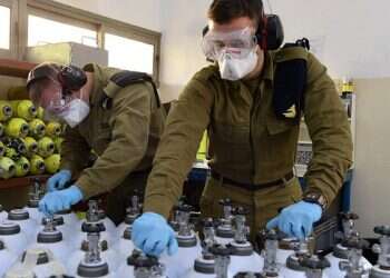 Israeli corona patients get special boost from naval commandos