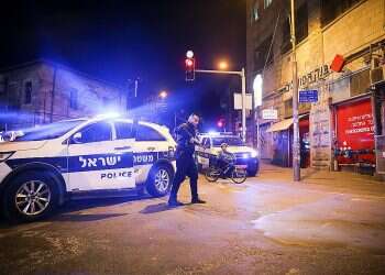 Gov't approves Passover curfew banning most Israelis from streets