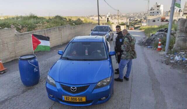 Palestinians fear corona outbreak in Jerusalem's 'no man's land'