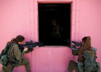 Women should be allowed to join IDF's elite commando unit, former commander says