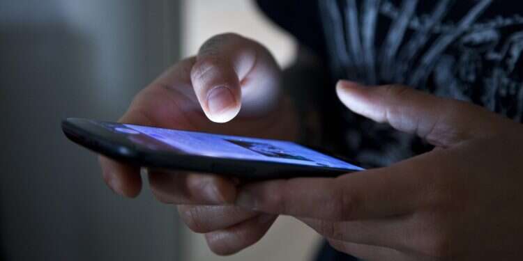Gov't extends cellular tracking of citizens