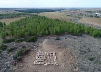 Archaeologists uncover 3,200-year-old citadel in southern Israel