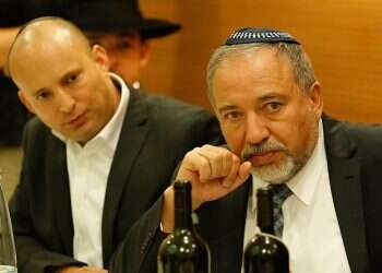 Lieberman, Bennett snub Netanyahu's 'feelers' for a narrow right-wing gov't‎