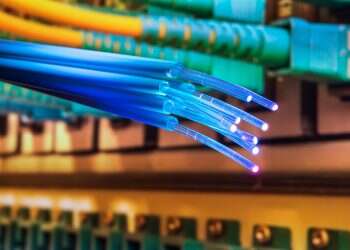 Government backs plan for new fiber-optic network