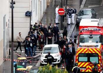 Man reportedly beheaded in suspected terrorist attack near Paris