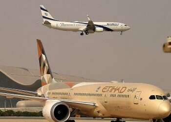 Etihad's Flight 9607 makes history after landing in Israel