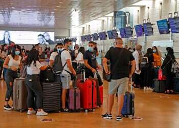 Gov't lifts restrictions on Israelis seeking to travel abroad