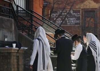 Why are Cuomo and de Blasio singling out Orthodox Jews?