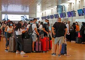 Mayhem erupts at airport as Israelis refuse to quarantine