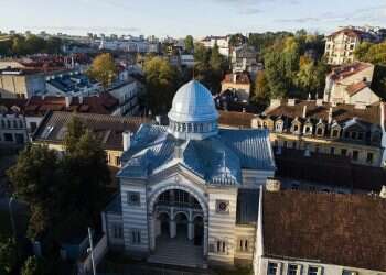 Lithuania honors Jewish past with synagogue restoration efforts