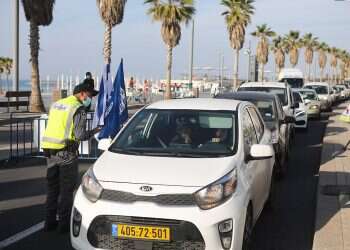 Israel Police step up enforcement of COVID lockdown