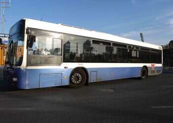 Electreon's road-charged electric bus acculumates energy while in motion