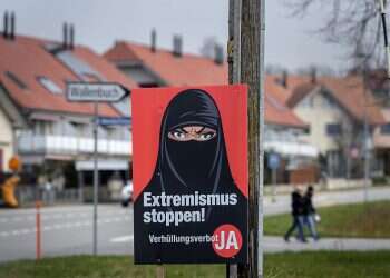 Referendum on Swiss 'burqa ban' likely to pass, results show