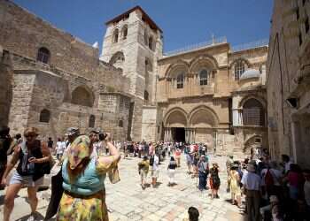 Cutting-edge tech takes a closer look at crosses cut into Holy Sepulchre walls